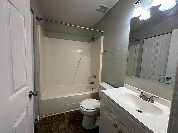 3rd image of 3718 Sugar Creek Cir