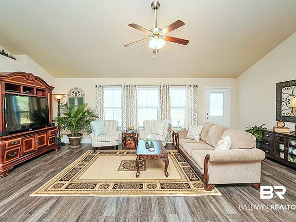 4th image of 25389 Sunset Ct N