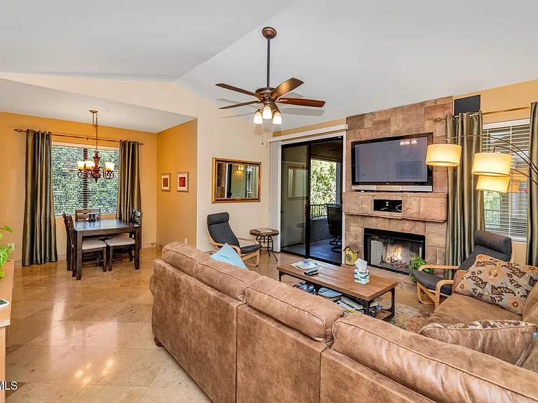 15151 N Frank Lloyd Wright Blvd #2089 — Photo 21