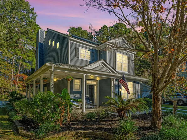8990 N Red Maple Cir, Summerville, SC 29485