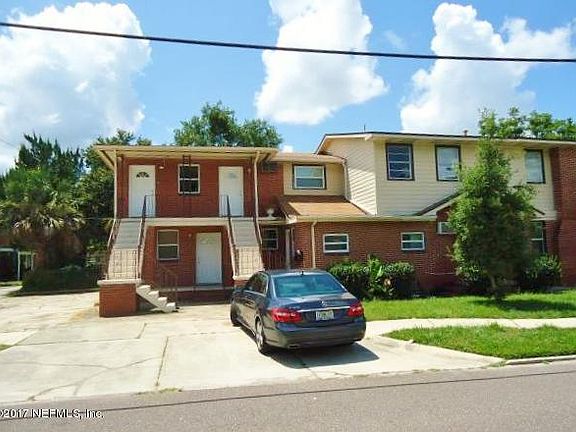 2nd image of 1452 Palm Ave