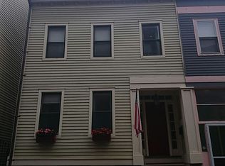 4 Cross St, Charlestown, MA 02129