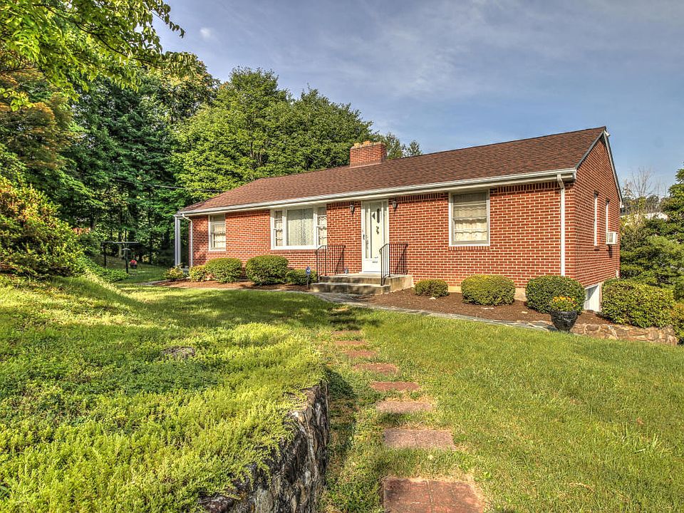 1st image of 3380 Woodland Dr