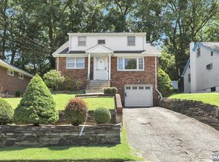 427 Colonial Blvd, Township Of Washington, NJ 07676