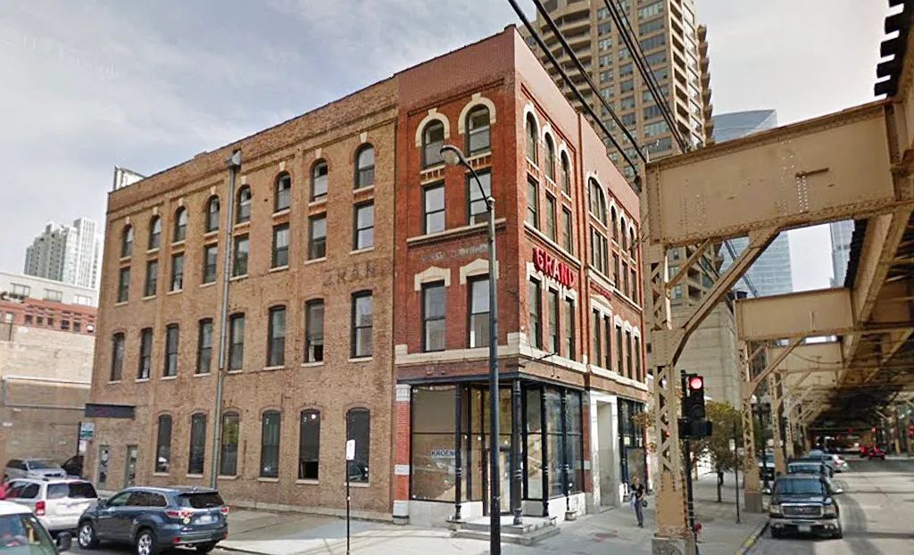 630 W Lake Street — Photo 2