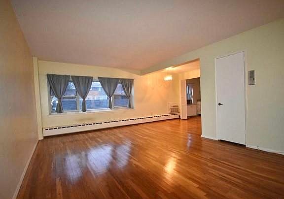 4th image of 1565 Center Ave APT 2F