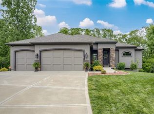 1520 NE 92nd Ter, Kansas City, MO 64155