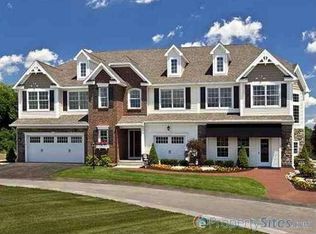 6 Andriana Ln, Albany, NY 12204