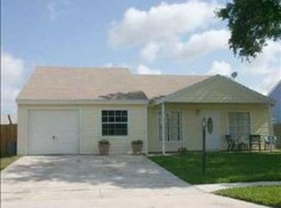 7770 Blairwood Cir N, Lake Worth, FL 33467
