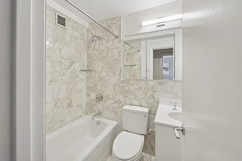 85 East End Avenue — Photo 2