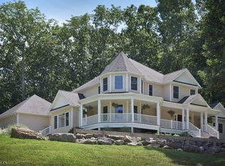 3 Eagles Nest Rd, Newton, NJ 07860