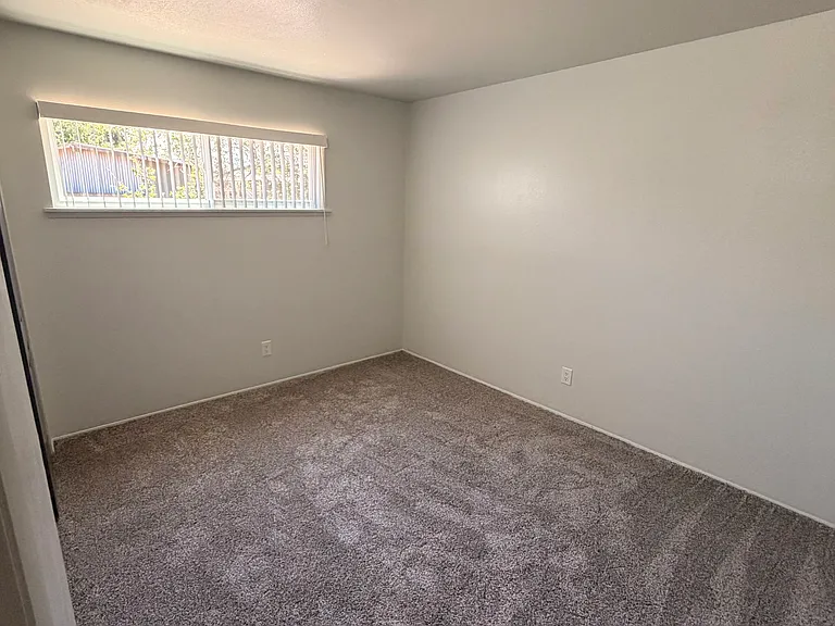 10300 Stovall Pl NE — Photo 9