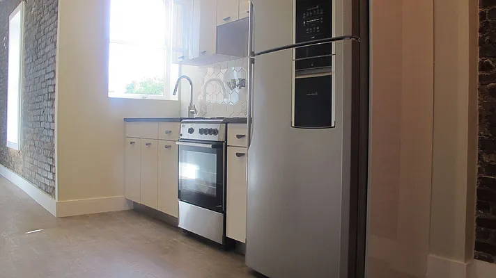 Rented by Brooklyn Group | media 40