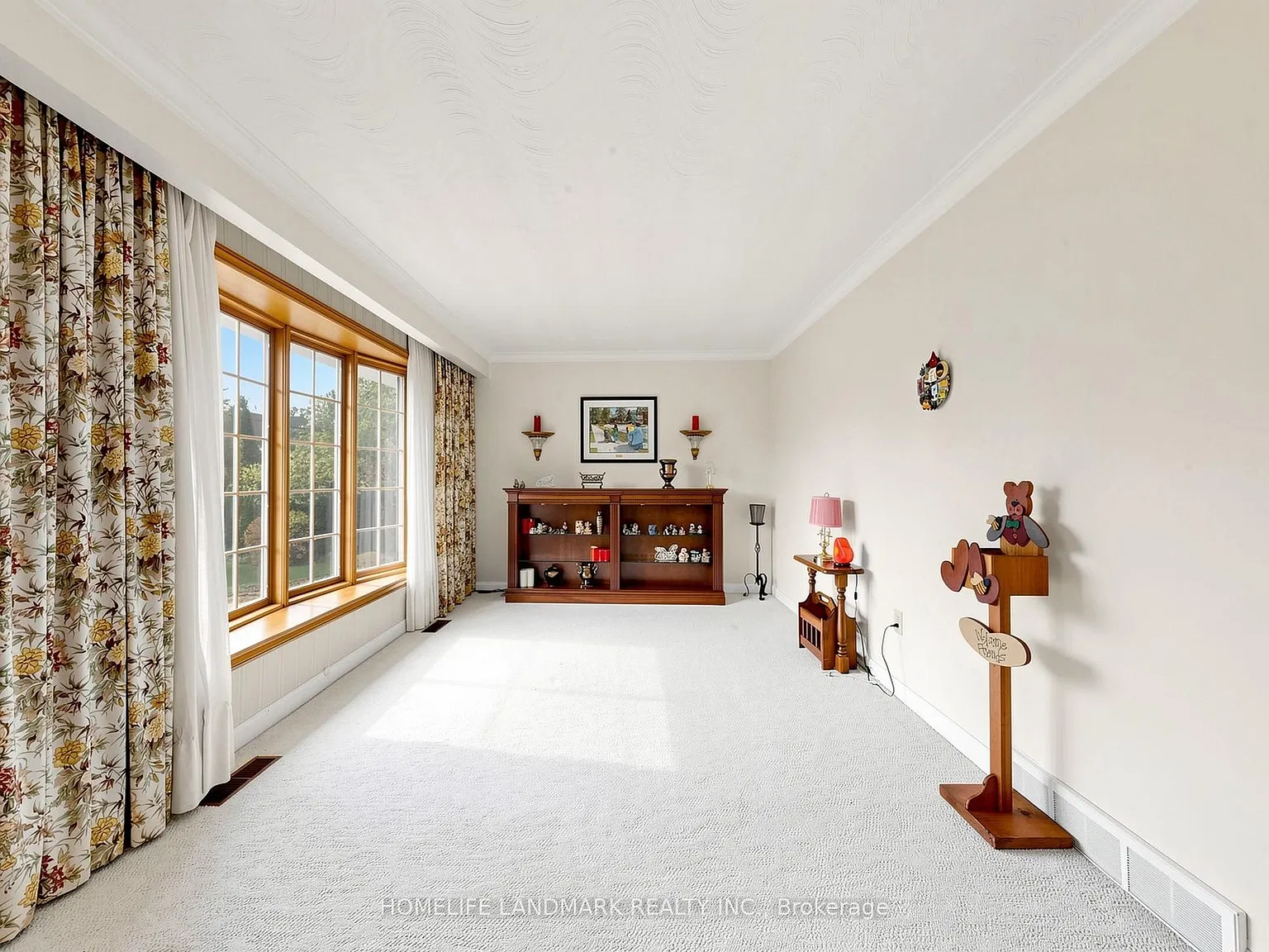 3 bed, $3,500 — Photo 3