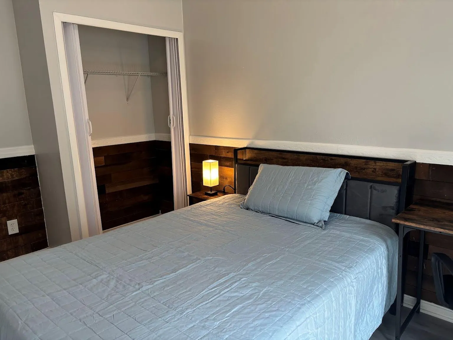 4 bed, 2.5 bath, 2500 sqft, $806 — Photo 3