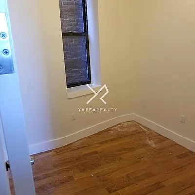 Rented by Yaffa Realty LLC | media 5