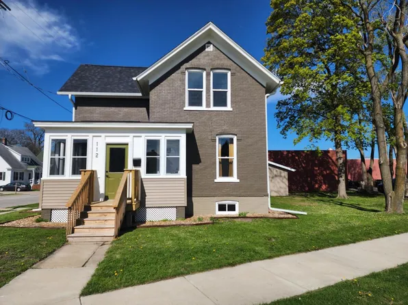 112 College AVENUE, Watertown, WI 53094