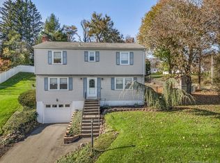41 Brownstone Rd, Wallingford, CT 06492