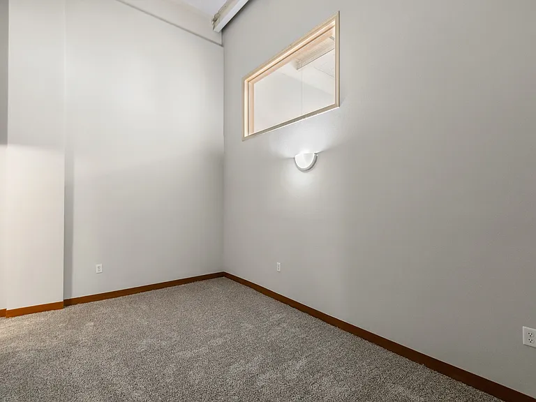 Blue Ribbon Lofts — Photo 8