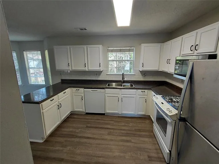 3635 Spring Mesa Dr — Photo 21