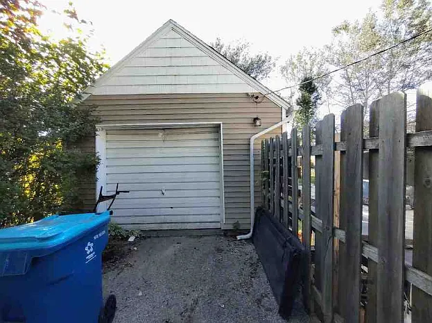 107 N Reinberg Ave — Photo 7