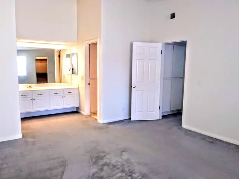 42140 Lyndie Ln #20 — Photo 5
