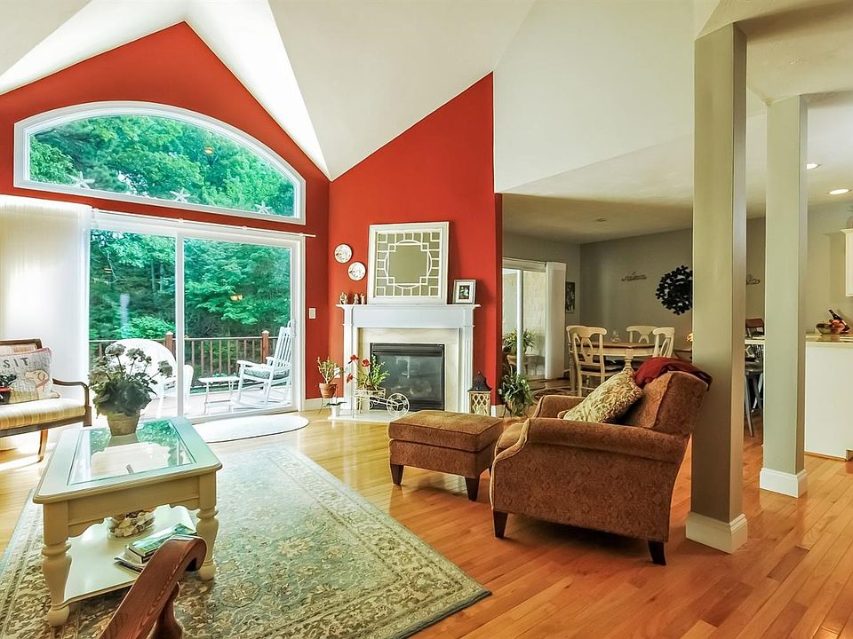 9 Cranberry Knoll Ct Buzzards Bay, MA, 02532 Apartments for Rent Zillow