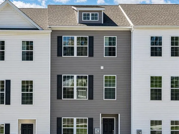 564 Swamp Creek Rd, Bechtelsville, PA 19505
