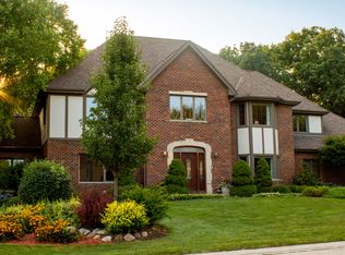 4658 White Oak Ln, Racine, WI 53403