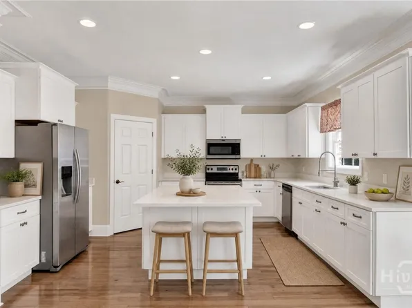 41 White Oak Bluff, Savannah, GA 31405