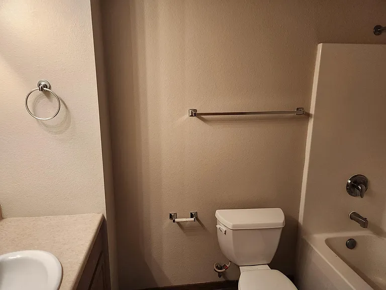 664 Faidley Ct #11 — Photo 5