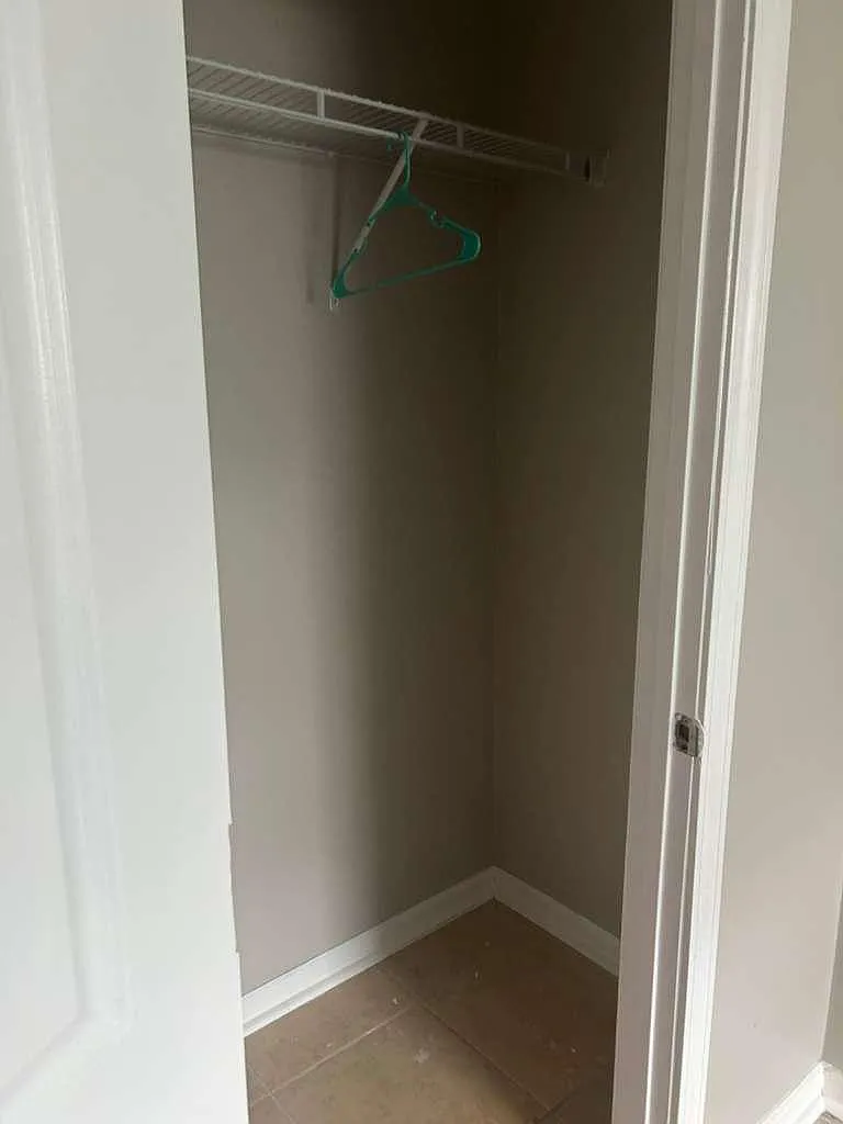 2 bed, $750 — Photo 4