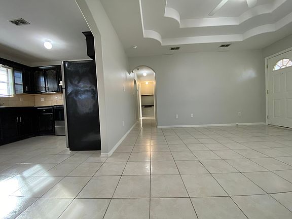 3rd image of 1717 German Ave APT 3