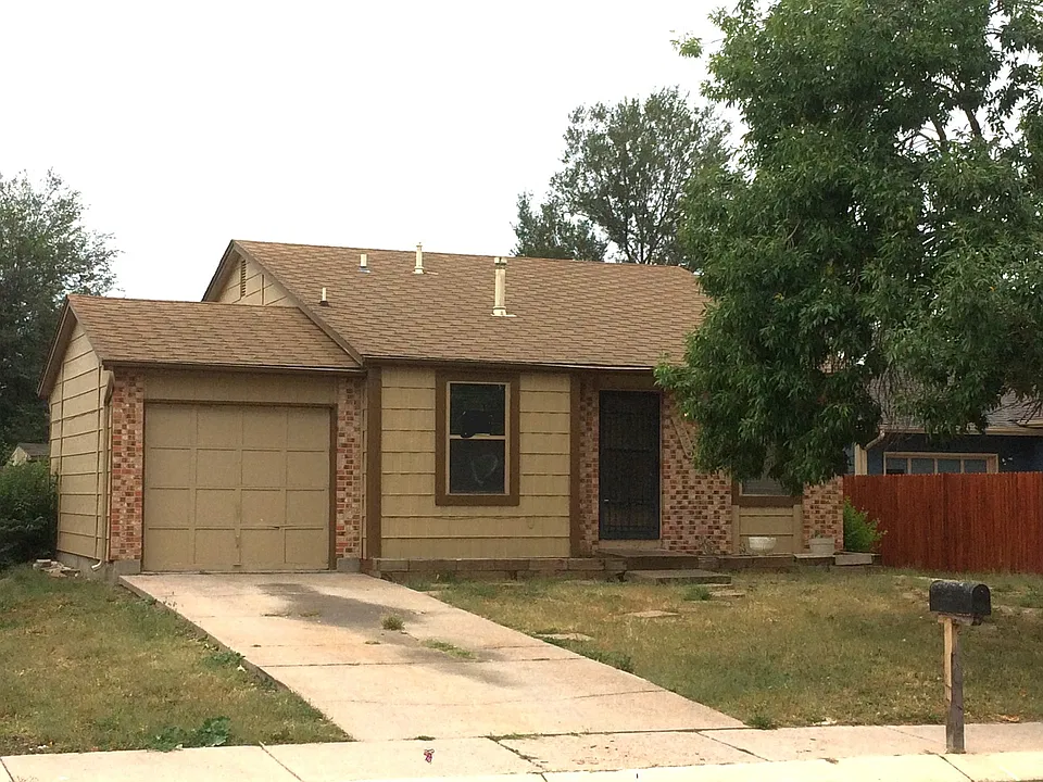 4263 Moonbeam Dr