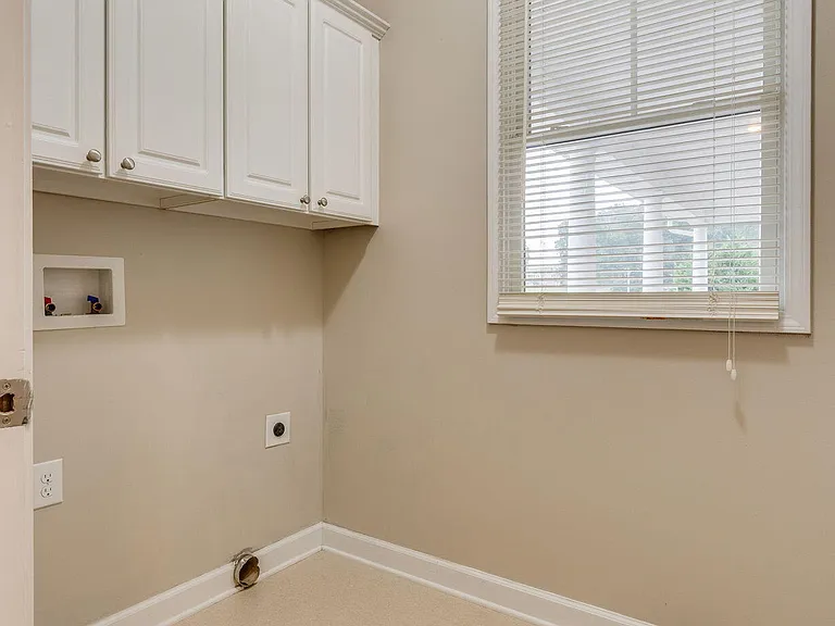707 Victoria Lee Way — Photo 24