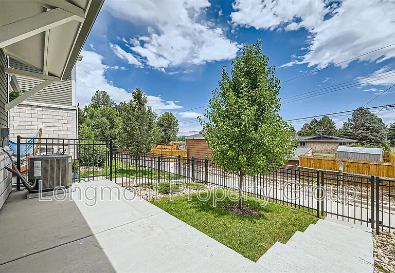 609 Stonebridge Dr — Photo 4