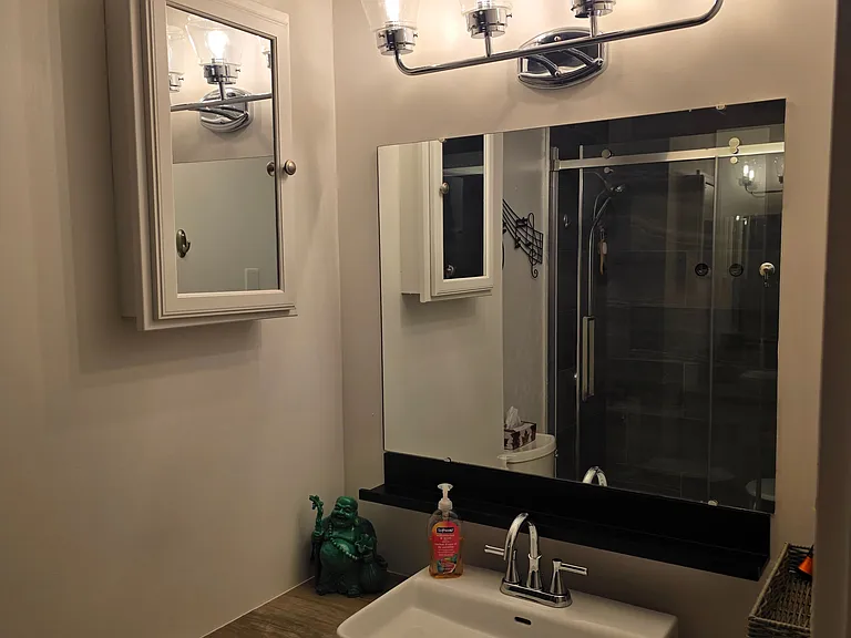 11 Harbour St W #341 — Photo 25