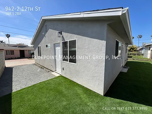 942-2 12th St Photo 1