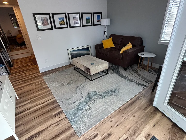 927 Colorado Ave #4 — Photo 2