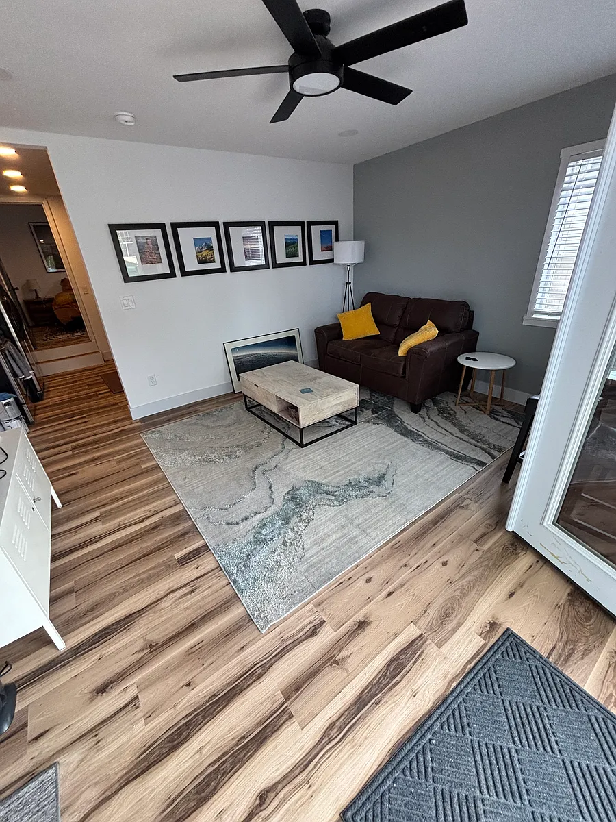 Building Photo - 927 Colorado Ave #4