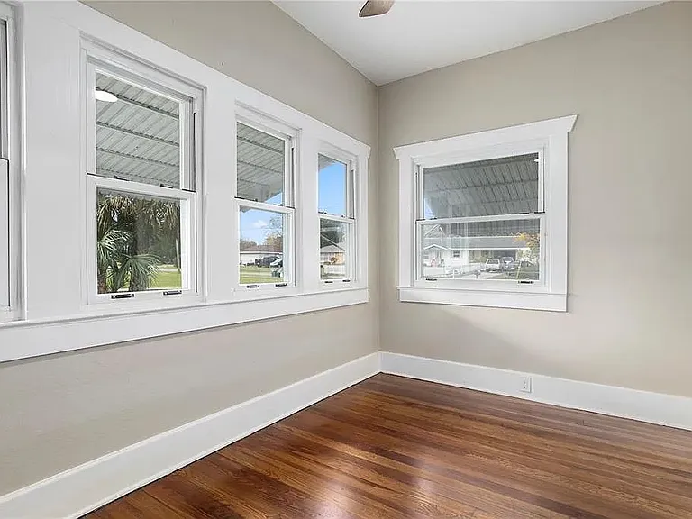 119 Leon Ave — Photo 20