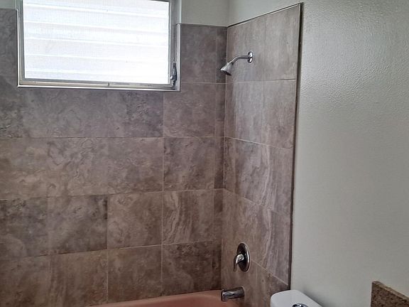 4th image of 11081 Barclay Dr #2