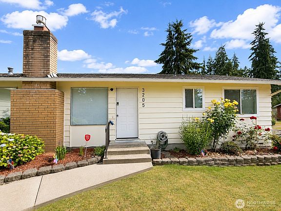 3rd image of 3205 S 291st Street