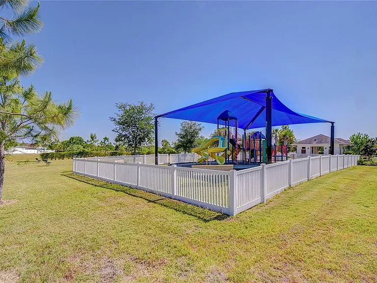 6731 Castle Green Pl — Photo 44