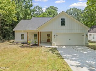 7356 Mockingbird Ln, Olive Branch, MS 38654