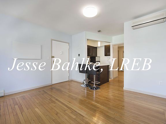 5th image of 2122 29th St APT 1