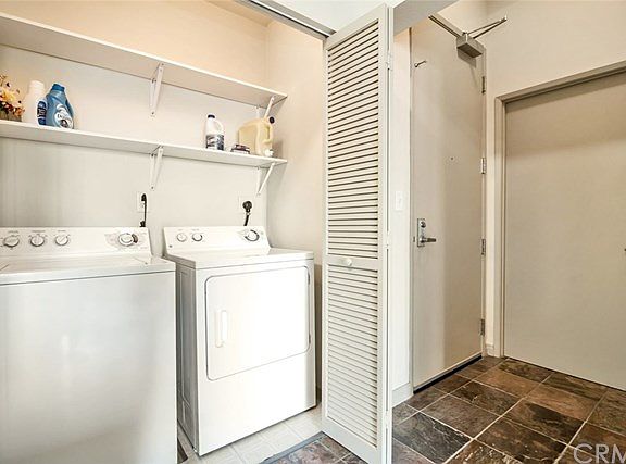 4th image of 388 E Ocean Blvd Unit 306