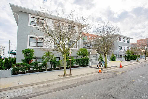 470 E Broadway #A10 Photo 1