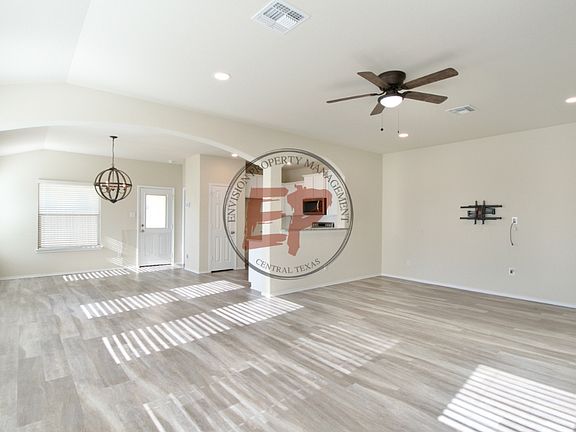 2nd image of 3113 Keathley Dr