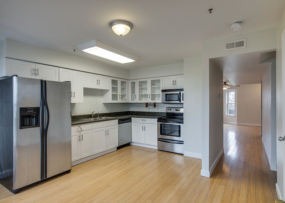 1st image of 119 Lea Ave